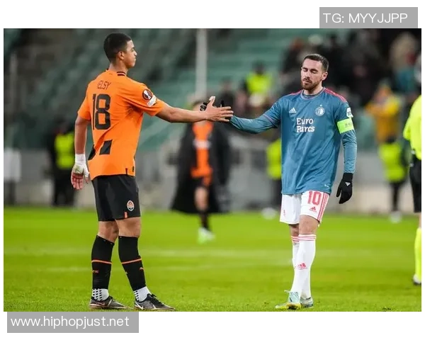 费耶诺德与矿工激战正酣谁能在欧战中笑到最后